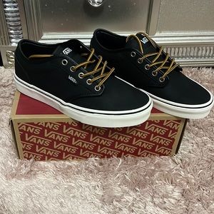 Vans Men`s Atwood Skate Shoes Leather Black Marshmallow